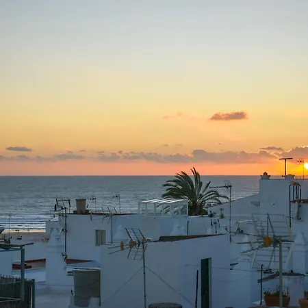 Arena House Conil Guest house